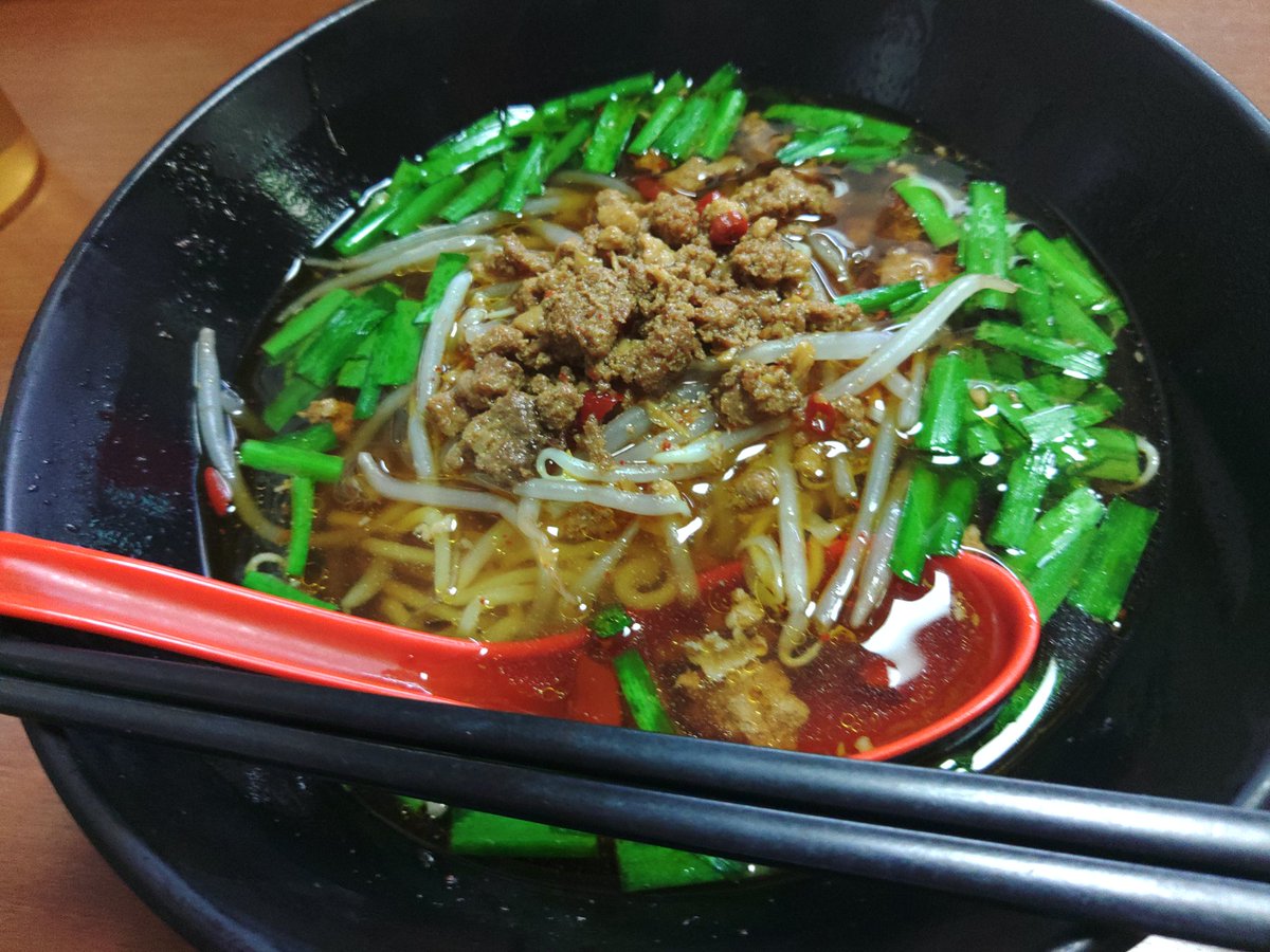 ナナシー@１本で～もニコチン(*´▽｀)y-｡o○ tweet media