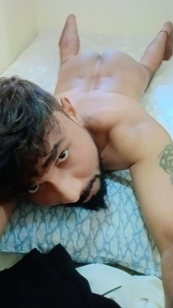 amirio6's tweet photo. Nude sleeping 😔 https://t.co/wOxztZaKFC