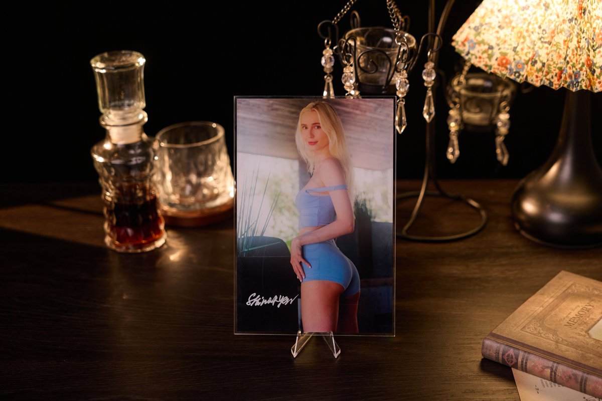 Do you want to have closer contact with the brilliant beauty, <a href="/shinaryen/">Shinaryen</a>🌹?   

Place an order for Shinaryen's products NOW, and the 「First 20」 customers will receive a complimentary exquisite collectible🌉🪩  

⛓️‍💥👉 mrldoll.com/products/shina…