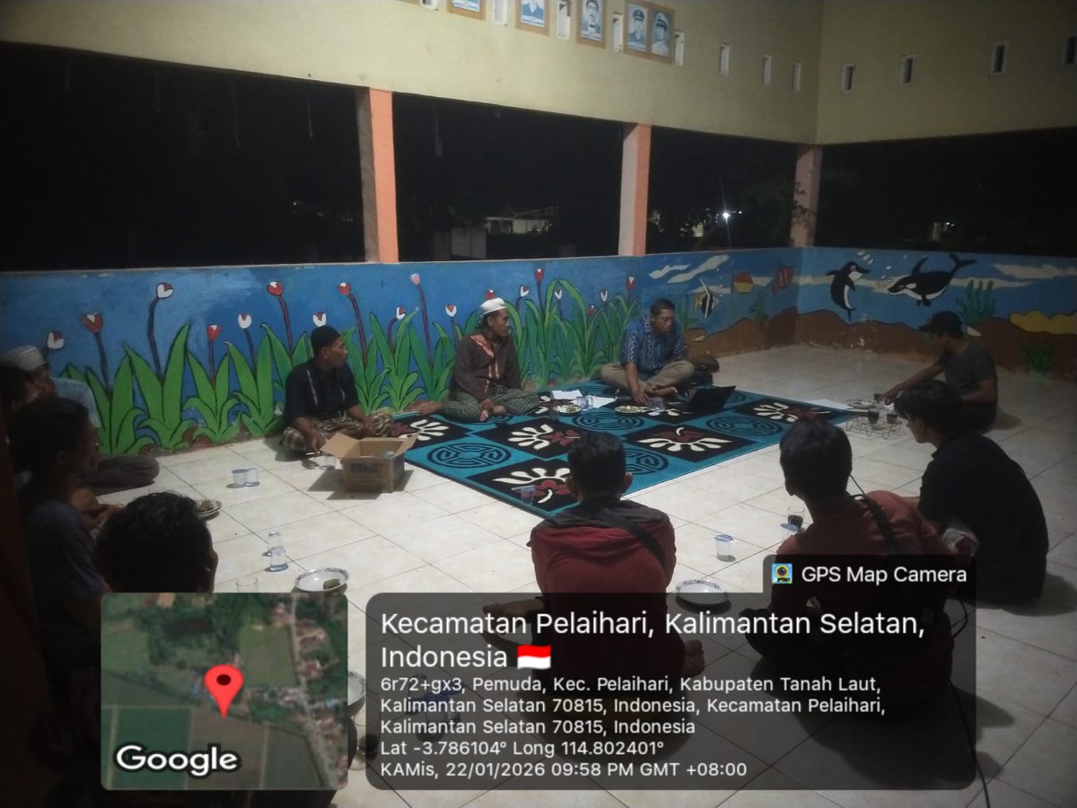lasriyantoplh's tweet photo. Kamis(22/01)Lasriyanto, Luhkan Kab. Tnh Laut melakukan Pendampingan akses informasi di POKDAKAN Budidaya Ikan Bersama Ds. Kunyit tentang  Cara Budidaya Ikan Yang Baik.     
#aksesinformasi
@Luhkan_Tala https://t.co/r7BPI7oEGM