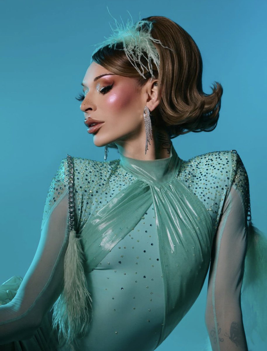 Drag Crave tweet media