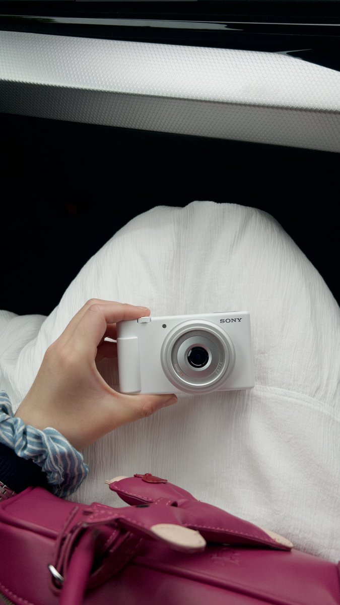 hinano_hasebe's tweet image. たくさん悩んで、sonyのカメラに決めました📸