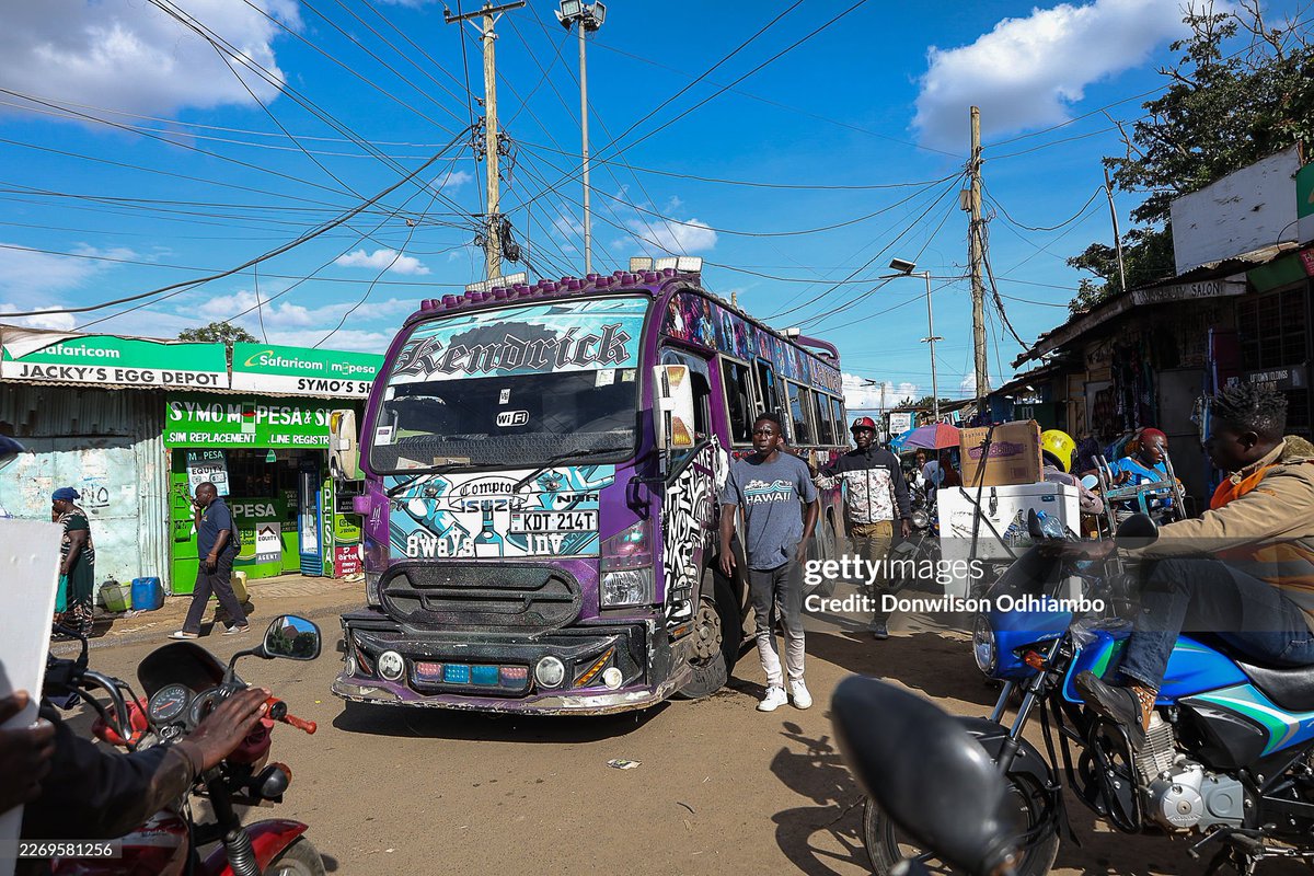 CHILLING WITH MONIE🌹 tweet media