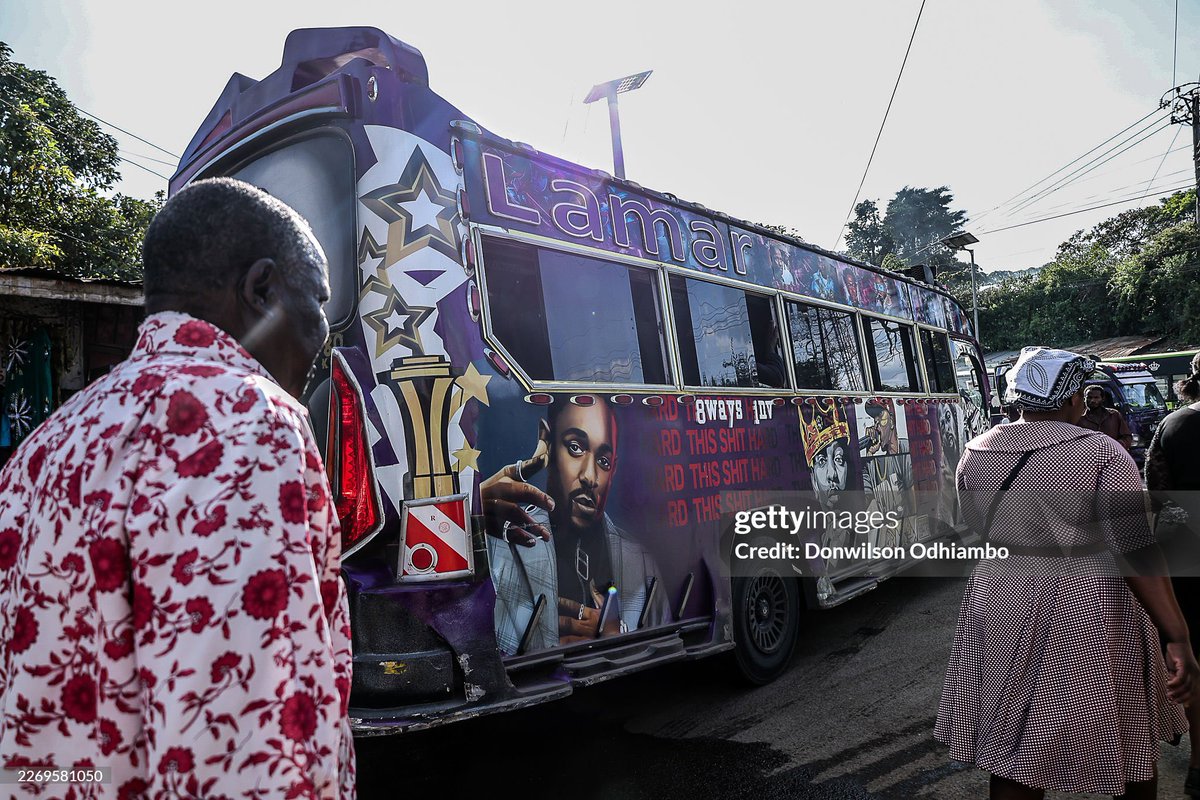 CHILLING WITH MONIE🌹 tweet media