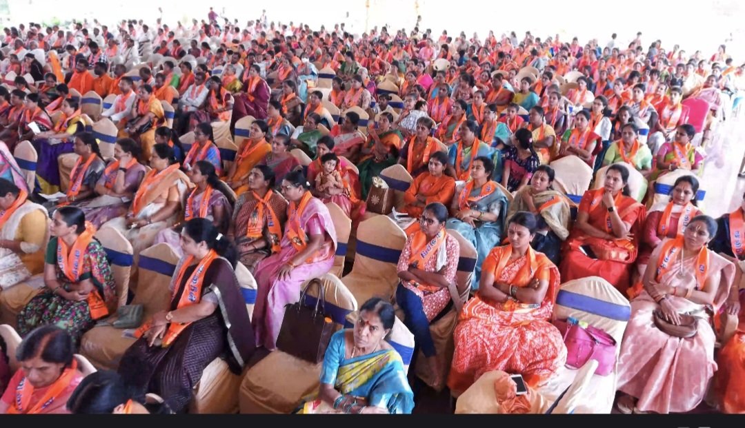 Devika Journalist tweet media