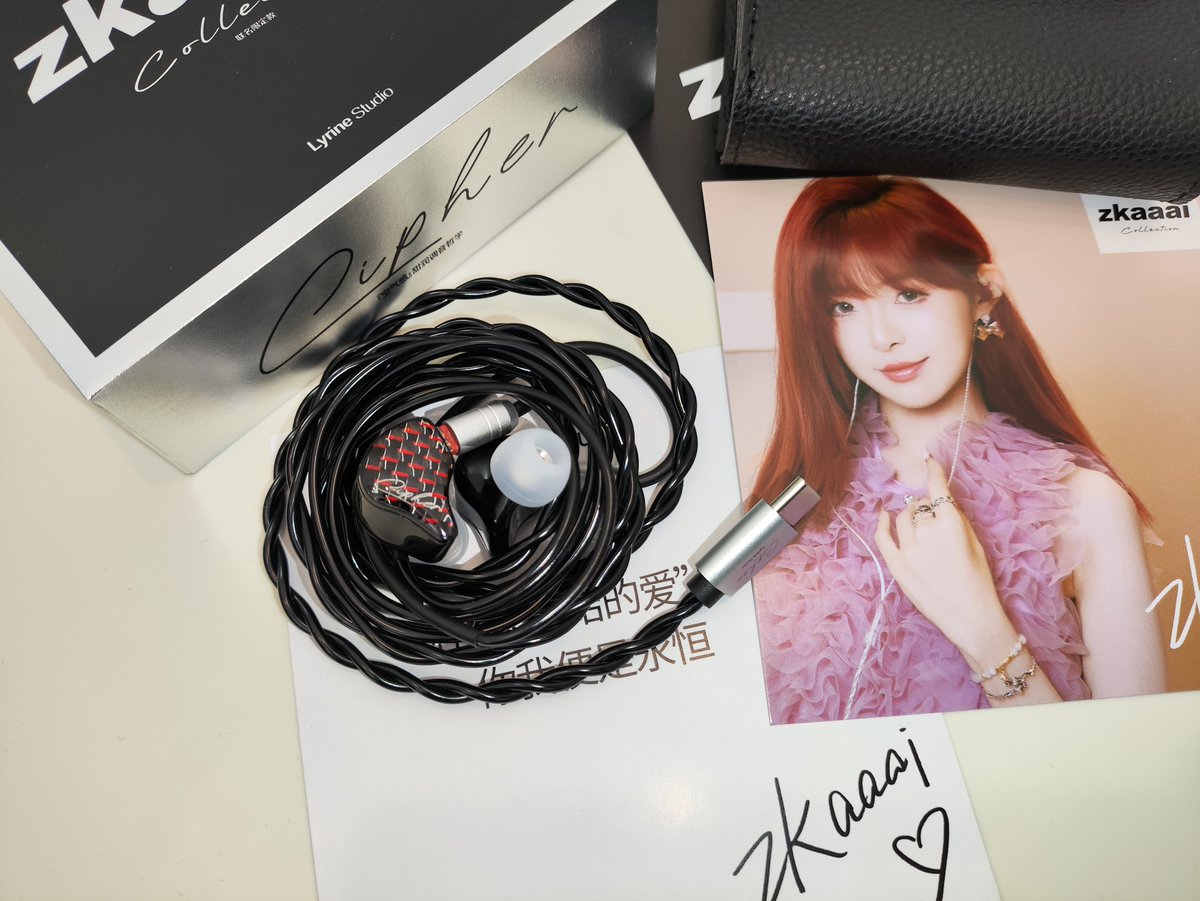 EarAcoustic_CN's tweet image. Ultimate soundstage surrounds you. 
👇 Interested in EAA's products? 
🌐 Official: earacoustic-audio.com
#EarAcousticAudio #IEM #HIFI #Surround #Enveloping