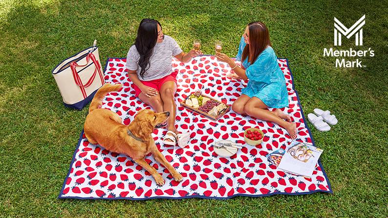 Pop_Fab_Lab's tweet photo. ☀️ Set the scene for summer with Member’s Mark – only at Sam’s Club. 🪴✨

From outdoor décor to ambient lighting, every gathering just got better. 🌿🏡

Make it magic. Make it Member’s Mark.

#SamsClubMembersMark #SummerFun #OutdoorDécor #SetTheSceneForSummer #BackyardGoals https://t.co/fhaMu4jLKN