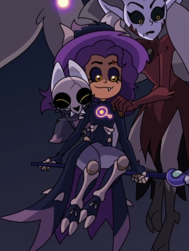 DailyLuzura tweet media