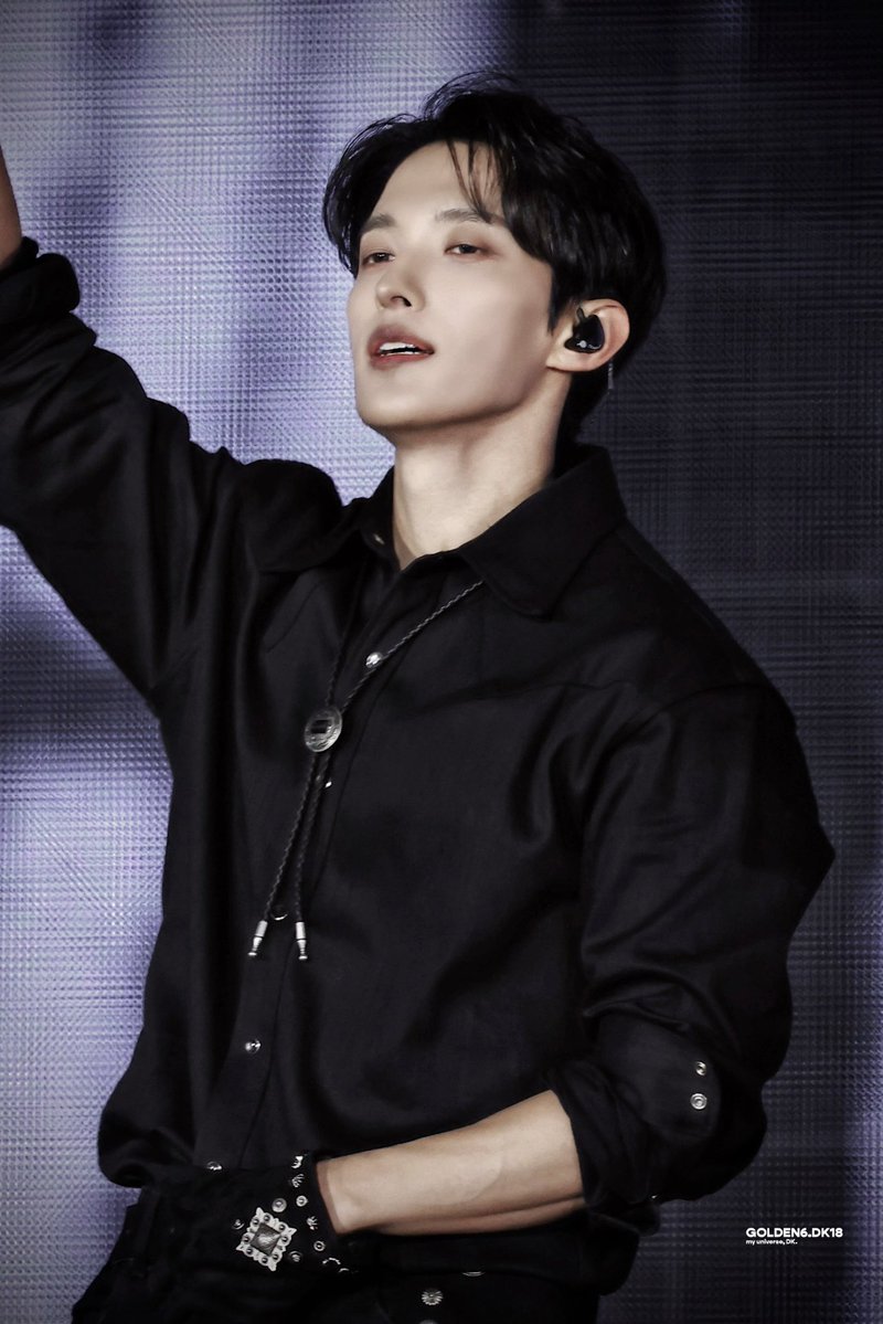 golden6_dk18's tweet image. 20260404 NEW_ ENCORE Day 1

the way you stare at🐆

#SEVENTEEN #DK #도겸 #DOKYEOM #석민 
#세븐틴 #ソクミン #ドギョム #李碩珉