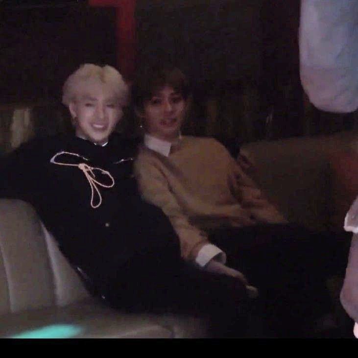 ari 🍓 tweet media