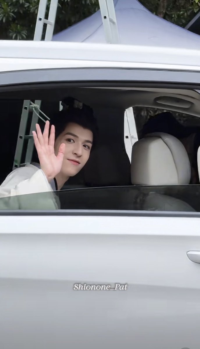 🐰♡*:･ℙℙ𝔼ℝℝ𝕐 •.★*🌟 tweet media