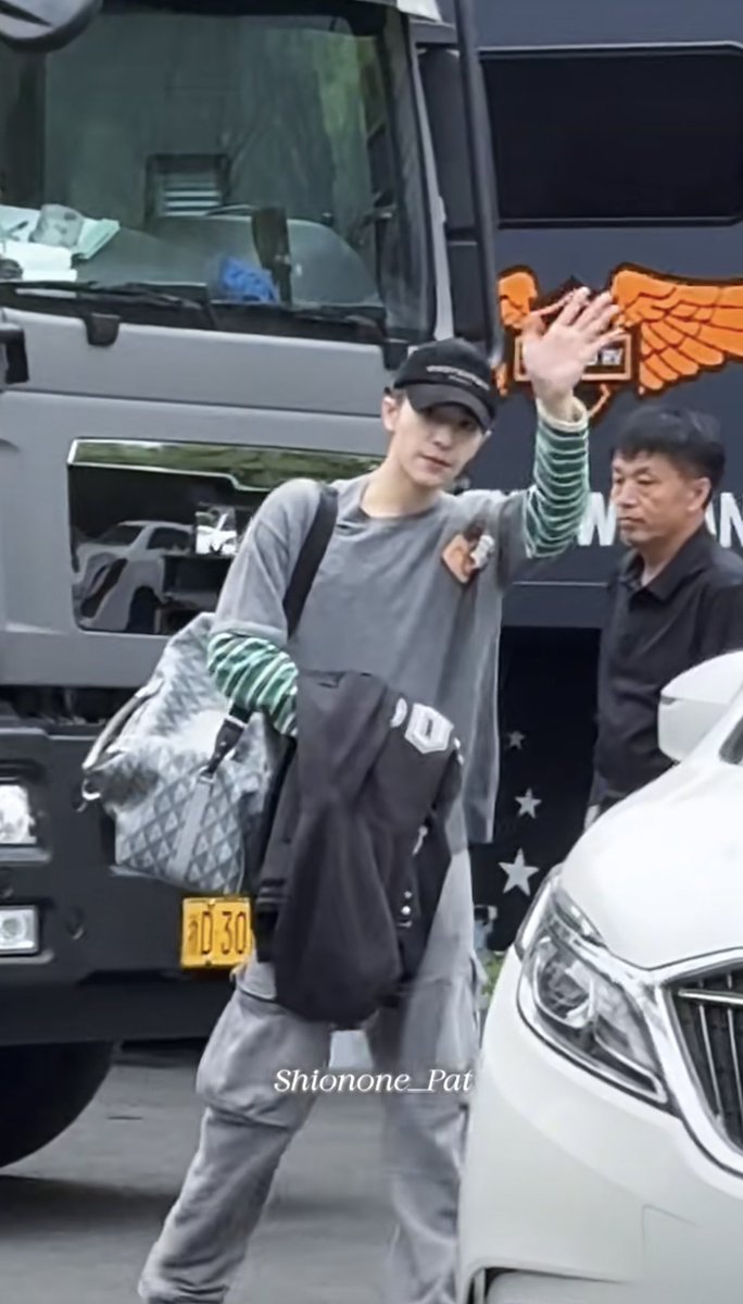 🐰♡*:･ℙℙ𝔼ℝℝ𝕐 •.★*🌟 tweet media