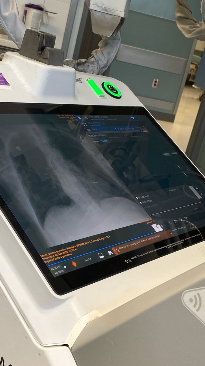 Studio Antiques tweet media