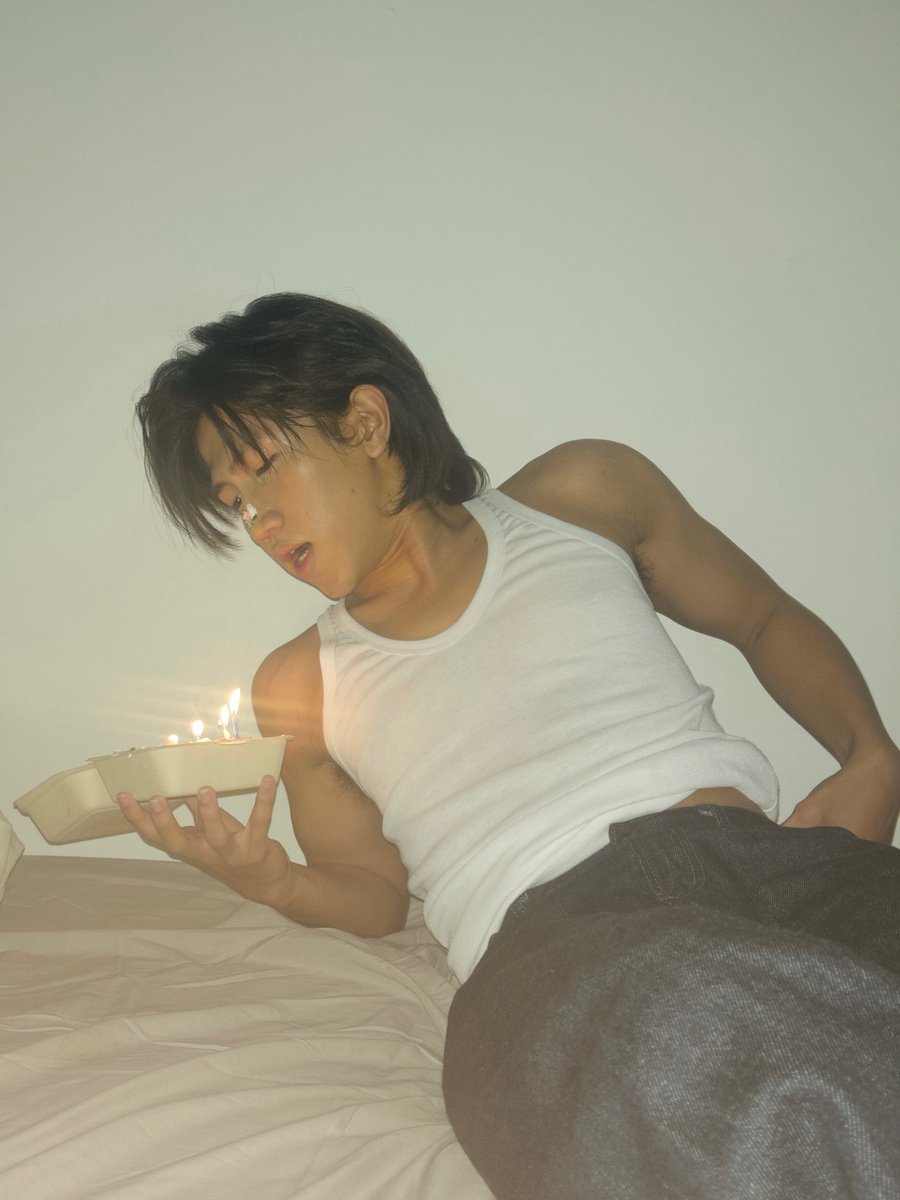 alan ✭ tweet media