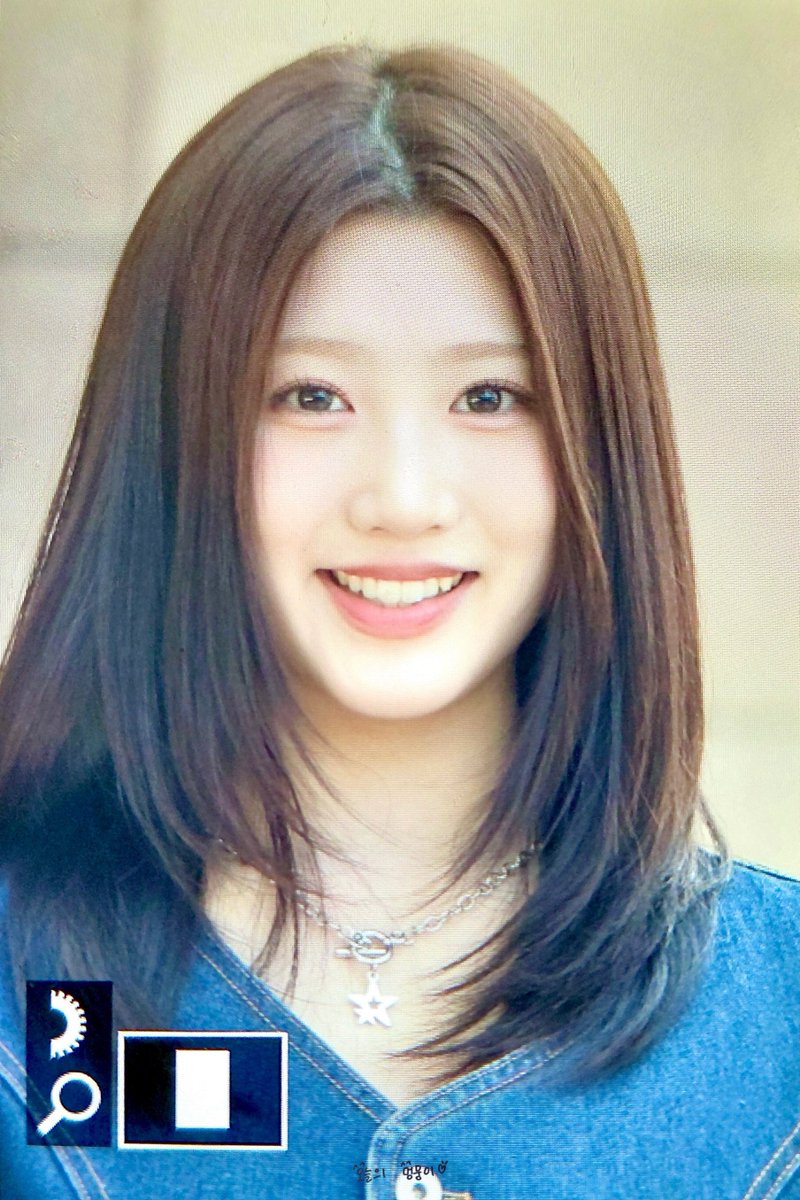 Lindo_0326's tweet photo. 260408 쇼챔 미니팬미팅
#첫사랑 #CSR #서연 #SEOYEON

막방까지 아자아자 🫶🏻🩷 https://t.co/tM0ZLOjFll