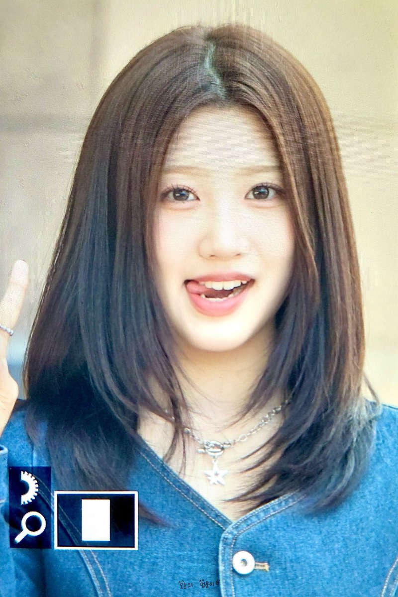 Lindo_0326's tweet photo. 260408 쇼챔 미니팬미팅
#첫사랑 #CSR #서연 #SEOYEON

막방까지 아자아자 🫶🏻🩷 https://t.co/tM0ZLOjFll