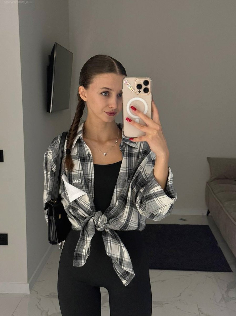 Anna Whitfield tweet media