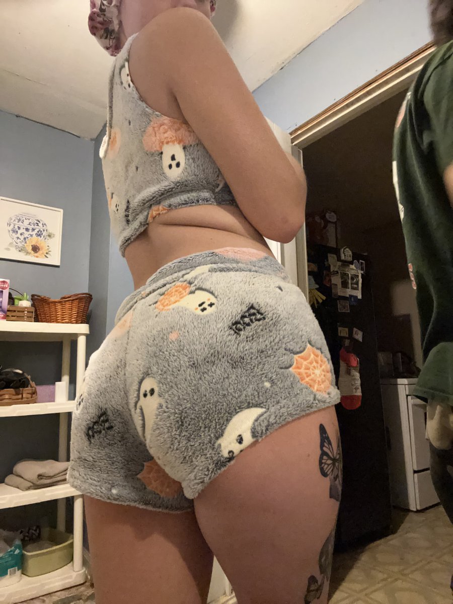 Casey Rose tweet media