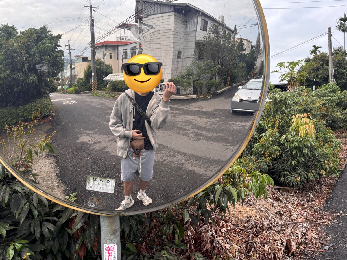 小帥睏了🐶😴 tweet media