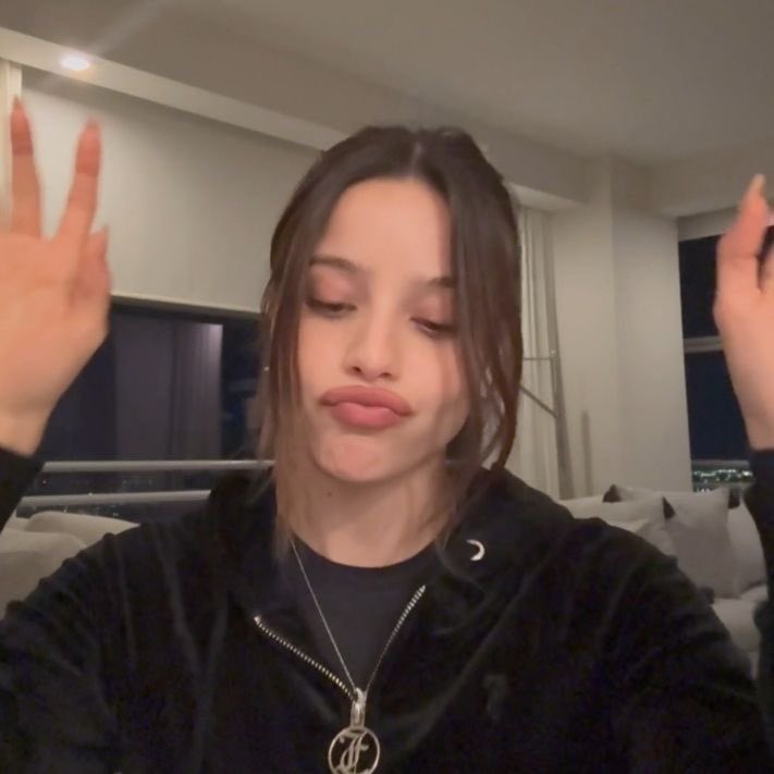 Ivii (brillitos version’s) tweet media