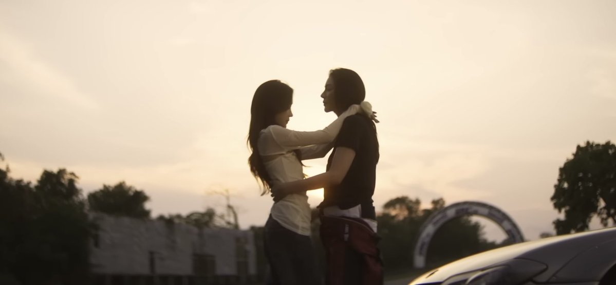 파이링 tweet media