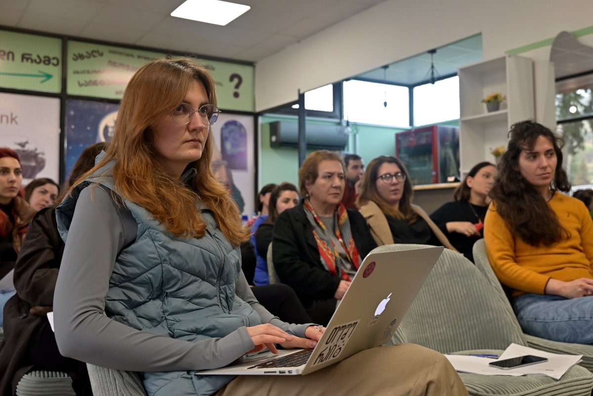UNDPGeorgia's tweet photo. In Akhmeta, 30 inspiring women entrepreneurs are turning ideas into action:

🛜 Digital tech
🤖 AI
🚀 Startups
💰 Diverse incomes
💡 Smart investment

Explore UNDP’s #RuralDevelopment work with @EUinGeorgia 

➡️ https://t.co/GEMVALwjBc
#ENPARD
#EU4Georgia https://t.co/zm6bSn7bAw