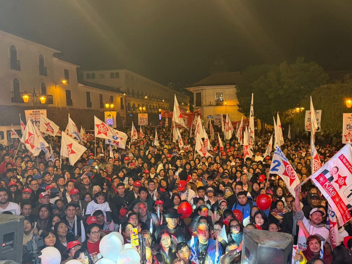 CuscoApra's tweet photo. ¡Gracias, Cusco! La Ciudad Imperial nos recibió con energía y esperanza. Este multitudinario encuentro demuestra que el cambio ya se siente en las calles

#KikePresidente
#RenovemosElPerú
#APRA2026 https://t.co/O8AcsMIDWx