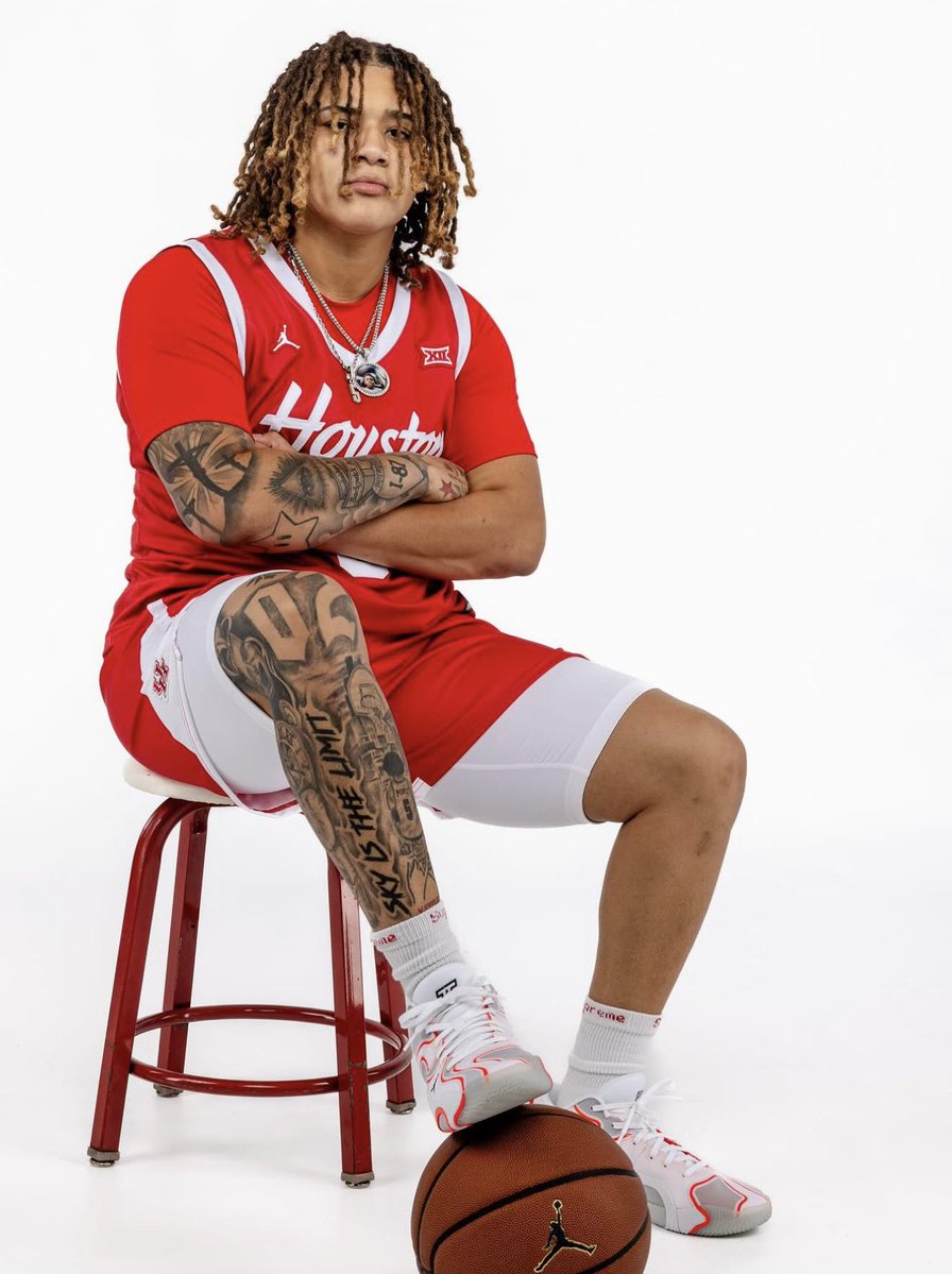 I talk hoops 🏀 tweet media