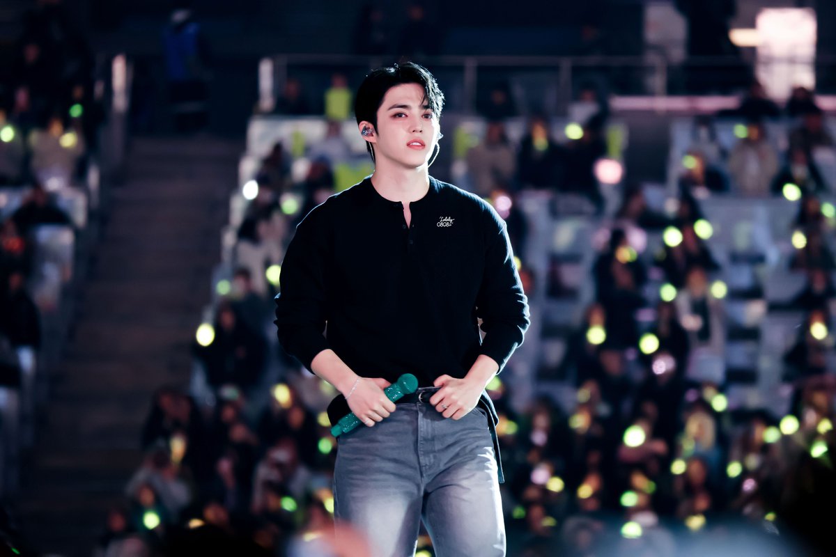 Lalaly0808 tweet media