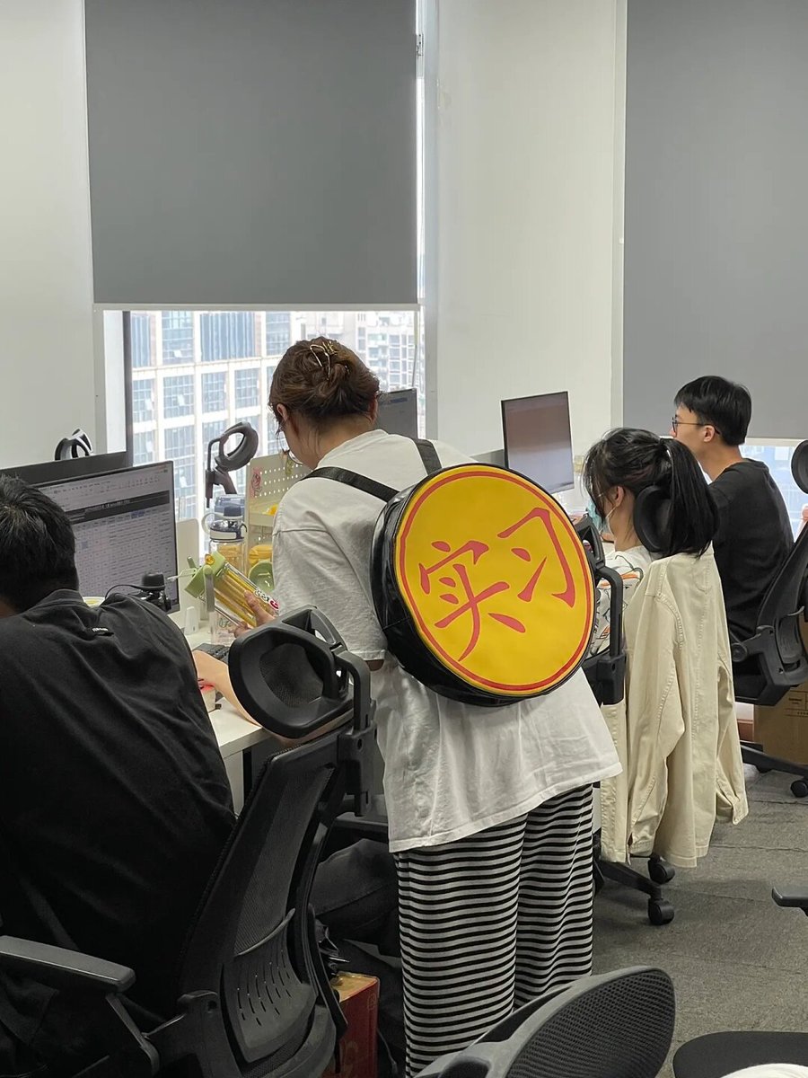 Ari Caussade tweet media