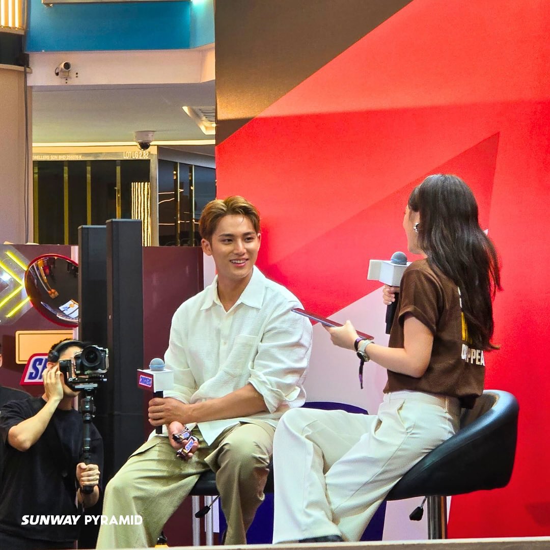 tia ☻ T야 tweet media