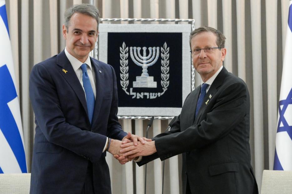 Jonnek Jonneksson tweet media