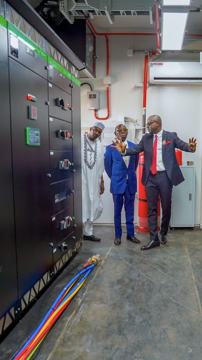 AkindimejiO's tweet photo. Let it be on record that in the history of Nigeria, Hon. Olubunmi Tunji-Ojo is the first minister to think of and build a data center for the Migration management, the 8.3 Pbs data center is also supported by a solar farm for uninterrupted power supply. #Renewedhope @grok https://t.co/ncWoPIukxg