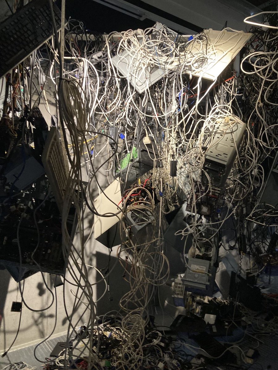 WOR$T COKEWHORE IN EUROPE tweet media