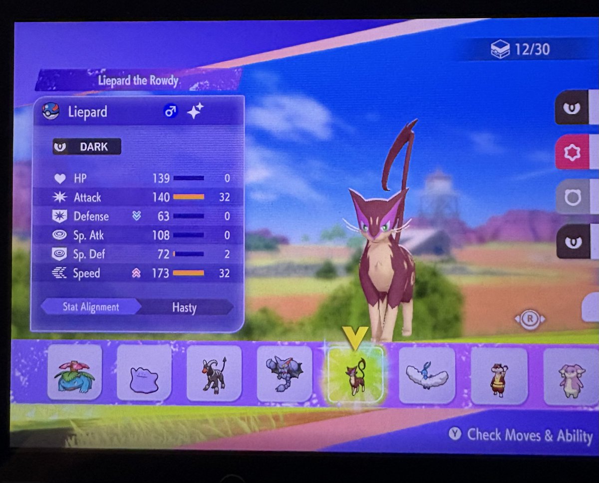 CweamTee's tweet photo. shiny marked liepard in pokemon champions 👀 https://t.co/rhgQgMGl1w