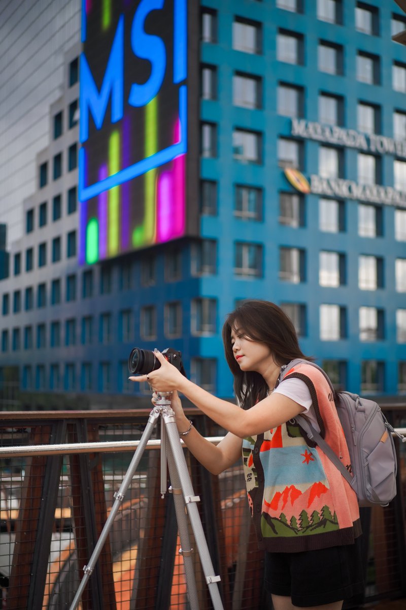 LeofotoZS's tweet image. Precision in every detail 🔍
Fast. Precise. Stable. Everything you’d expect from a flip-lock ball head. ⚡

The MBH‑30 up close – made for those who never compromise on gear.

📸 Shot by @bima_firmans
✨ AZ-235C + MBH‑30 All‑Silver 

#Tripod #CameraTripod #TravelTripod