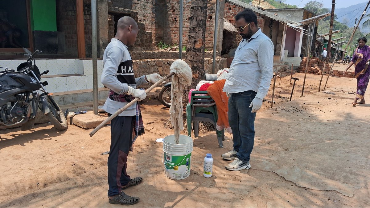 DeepakGanjam's tweet photo. Mass Screening for Malaria
Radical Treatment to the Malaria Positive cases.
Community Bed Net Impregnation. 
Focal IRS SPARY with Alphacypermethrin. 
IEC, BCC &amp; Minor Aliment Treatment. 
 @BDO_PATRAPUR @Ganjam_Admin @ganjam_nvbdcp @nhmodisha @MoHFW_INDIA https://t.co/qJqkMFeIsD