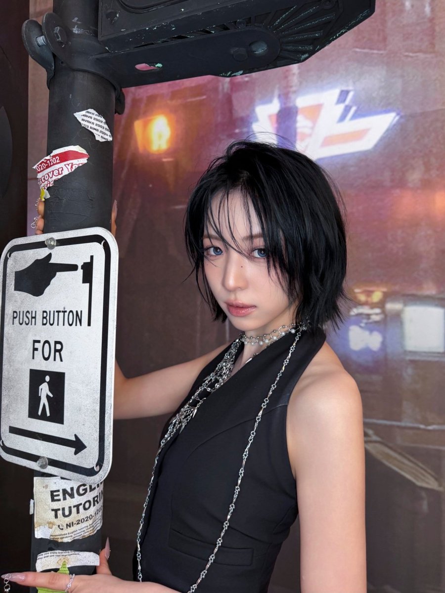 Shypureehc's tweet photo. マヤおめでとう🖤👑
#HappyMAYADay
#いつだってがんばっているマヤの笑顔が大好きだから https://t.co/5no17Crqcd