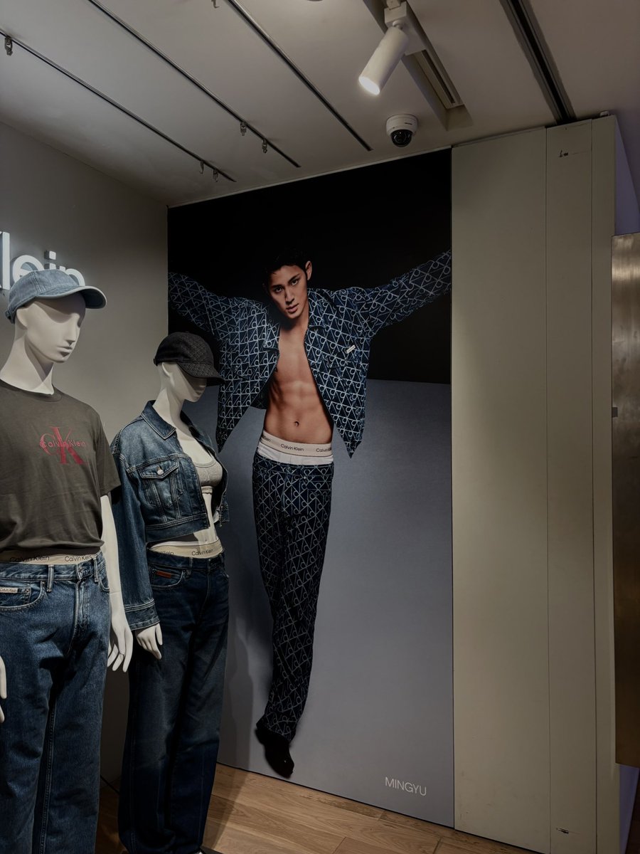 i miss my time in singapore 🇸🇬❤️‍🩹