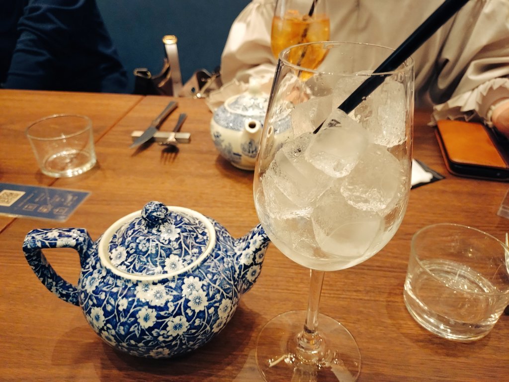 こえだ🜸クロエ tweet media