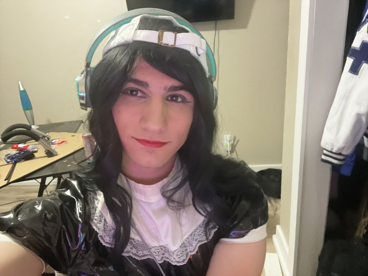 Olivia Hoffman tweet media