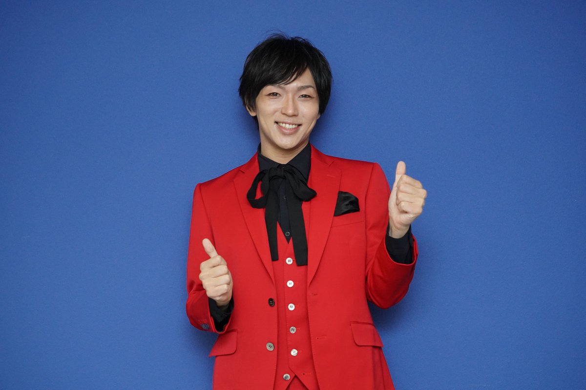 TOKUMA_ENKA's tweet photo. 【#岡本幸太】
🔥今年のプロ野球も毎試合熱戦で盛り上がってます🔥

   ⚾️広島東洋カープ vs 読売ジャイアンツ戦⚾️
＼＼🏟️MAZDA Zoom-Zoomスタジアム広島／／

4/7(火)に子供の頃から応援していた地元球団の試合前セレモニーで国歌斉唱の大役🎤

✨歌手デビューして夢を１つ叶えました✨
その際の写真を追加で公開しますネ📸

#広島東洋カープ　#マツダスタジアム
#国歌斉唱