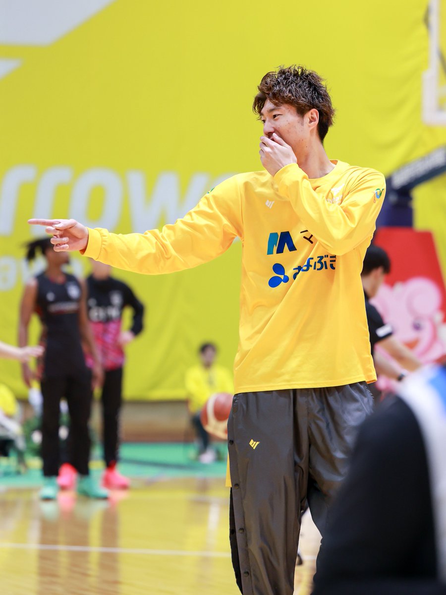 もももん tweet media