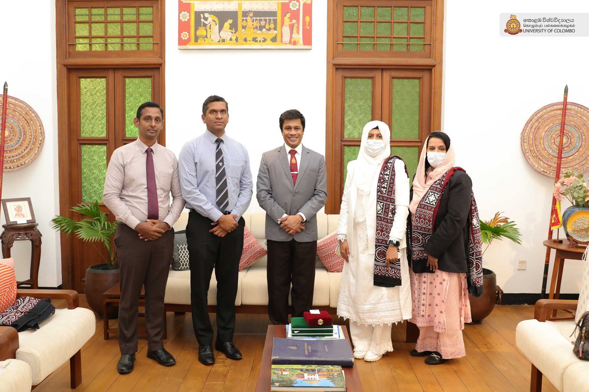 University Colombo tweet media