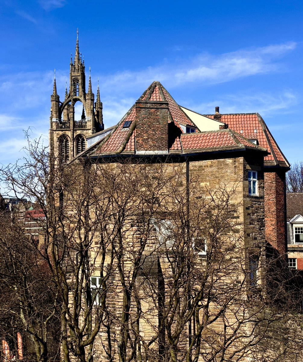 nikidoog's tweet image. Newcastle cathedral lantern spire, keeping a lookout over The Black Gate 
#Newcastle