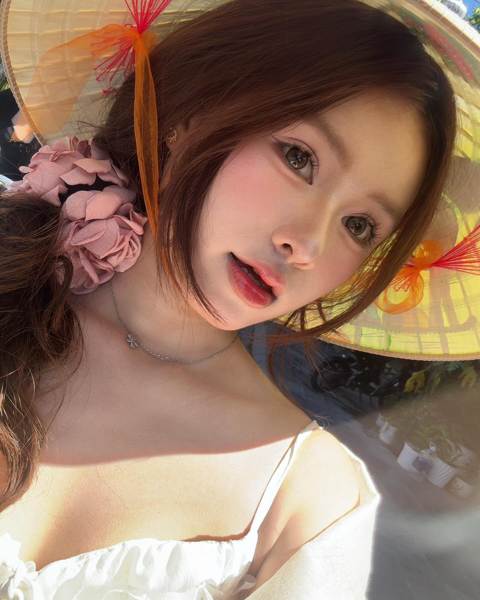 Anna Rosa tweet media