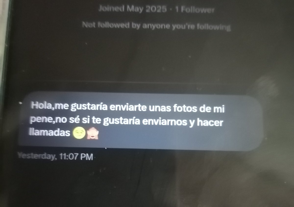 Y yo para qué quiero eso o qué JAJAJ, mándenme dinero mejor 🤭 
A veces abro los request para reírme de las cosas que me dicen.