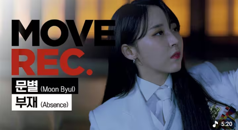 maknae_mess's tweet photo. I ship these two idk https://t.co/cCER4Cowq9