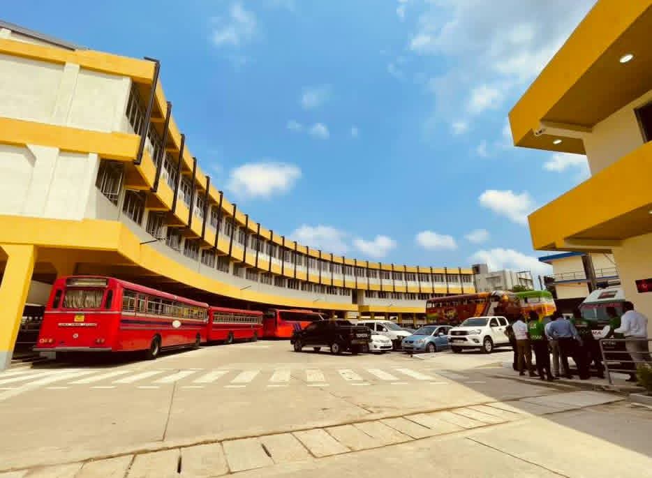 journalistlegi's tweet photo. 🇱🇰Renovated
#Colombo Central Bus Stand
Modern facilities for passengers! |#pettah |#busstand
@journalistlegi

#pettah #busstand #Renovation #reconstruction #opening #PresidentAnuraKumaraDissanayake #AnuraKumaraDissanayake #SriLanka #LKA #SL https://t.co/DzJmn359Y0