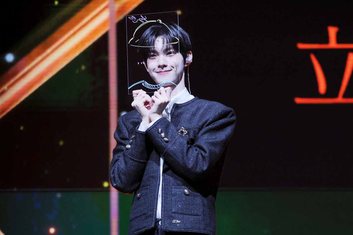 𝑪𝑳𝒀𝒖𝒗 (@CLYxluv) / Posts / X